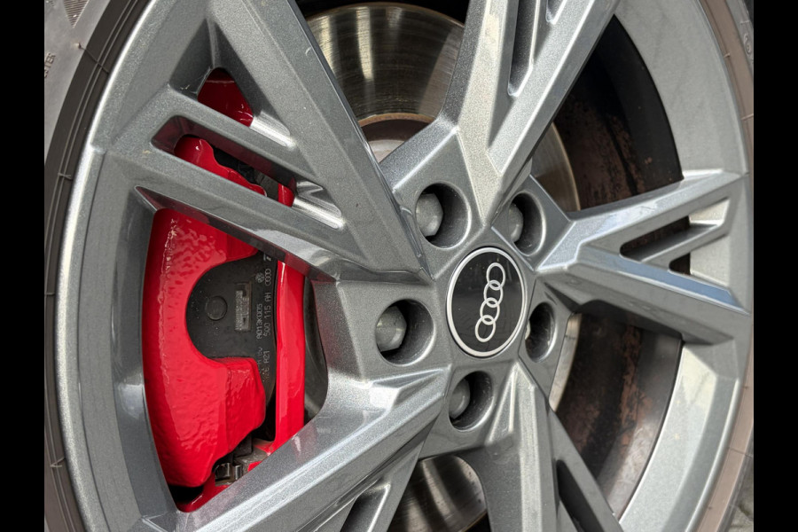 Audi A3 Sportback 45 TFSI e S edition Competition | Matrix LED-koplampen |  18 inch | Bang&Olufsen | Camera | Adaptive cruise control | Elektrisch verstelbare stoel(en) met geheugen | Head up Display | Keyless entry