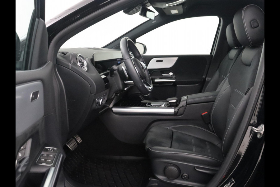 Mercedes-Benz B-klasse 200 Business | SOH 98.6% | Leder/Alcantara | Camera | AMG-Line | Park assist | Cruise control | Navigatie | Carplay | Sfeerverlichting | Climate control | Full LED |