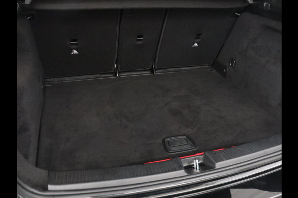 Mercedes-Benz B-klasse 200 Business | SOH 98.6% | Leder/Alcantara | Camera | AMG-Line | Park assist | Cruise control | Navigatie | Carplay | Sfeerverlichting | Climate control | Full LED |