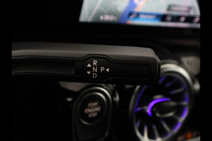 Mercedes-Benz B-klasse 200 Business | SOH 98.6% | Leder/Alcantara | Camera | AMG-Line | Park assist | Cruise control | Navigatie | Carplay | Sfeerverlichting | Climate control | Full LED |