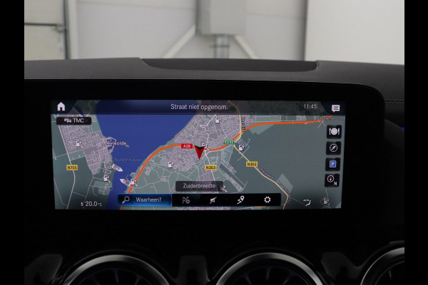 Mercedes-Benz B-klasse 200 Business | SOH 98.6% | Leder/Alcantara | Camera | AMG-Line | Park assist | Cruise control | Navigatie | Carplay | Sfeerverlichting | Climate control | Full LED |