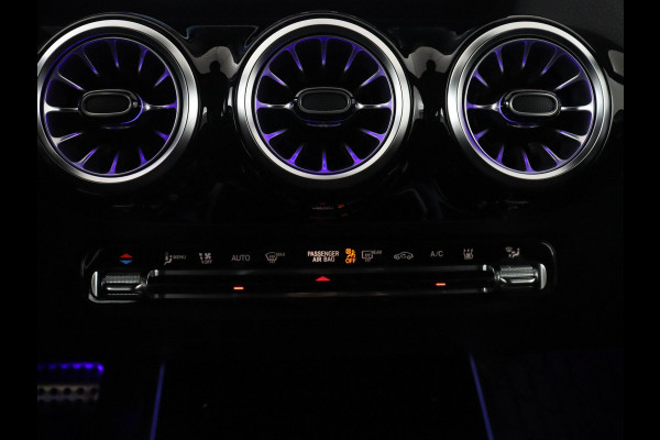 Mercedes-Benz B-klasse 200 Business | SOH 98.6% | Leder/Alcantara | Camera | AMG-Line | Park assist | Cruise control | Navigatie | Carplay | Sfeerverlichting | Climate control | Full LED |