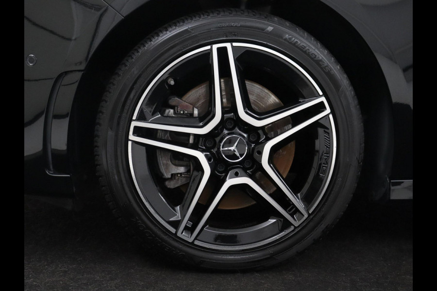 Mercedes-Benz B-klasse 200 Business | SOH 98.6% | Leder/Alcantara | Camera | AMG-Line | Park assist | Cruise control | Navigatie | Carplay | Sfeerverlichting | Climate control | Full LED |
