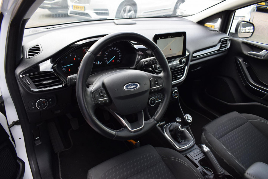 Ford Fiesta 1.0 EcoBoost Titanium | Pano | Apple CarPlay | Sportstoelen | Climate