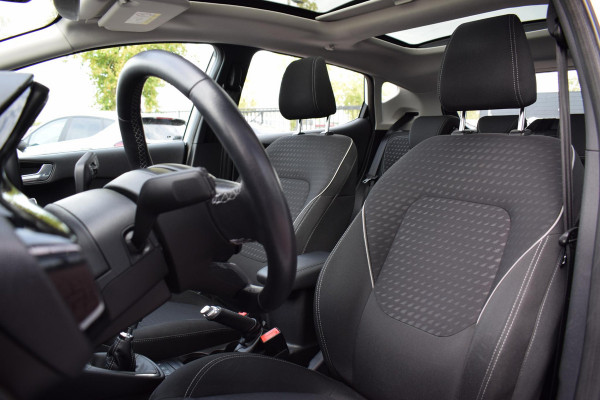 Ford Fiesta 1.0 EcoBoost Titanium | Pano | Apple CarPlay | Sportstoelen | Climate