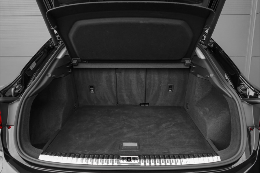 Audi Q3 Sportback 35 TFSI Pro Line S Pano CarPlay Trekhaak 20"