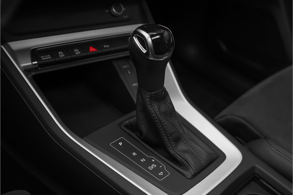 Audi Q3 Sportback 35 TFSI Pro Line S Pano CarPlay Trekhaak 20"
