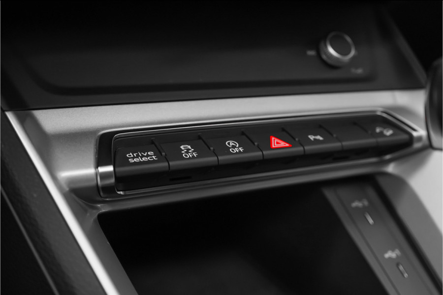 Audi Q3 Sportback 35 TFSI Pro Line S Pano CarPlay Trekhaak 20"