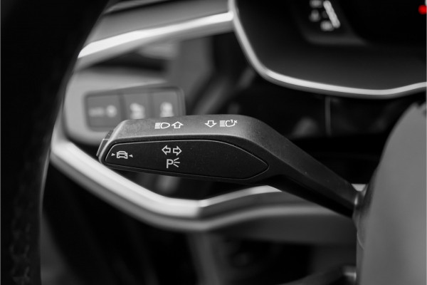 Audi Q3 Sportback 35 TFSI Pro Line S Pano CarPlay Trekhaak 20"
