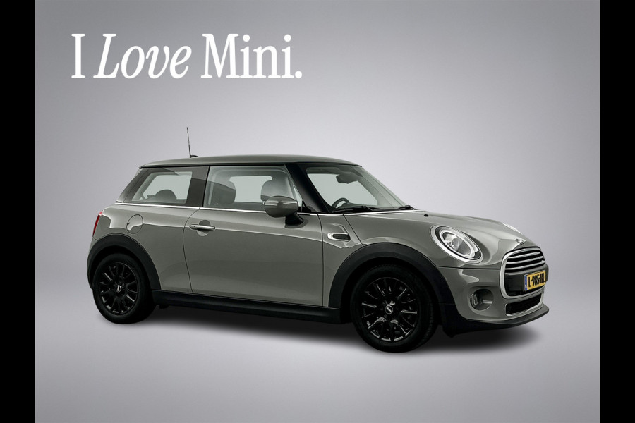 MINI 3-deurs 1.5 Classic Facelift Digital Cockpit/Carplay/Navi/Keyless entry/Park.sens