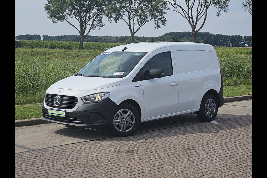 Mercedes-Benz eCitan 51kWh L1H1 Cruise control, Airco, Pdc, Carplay, Navi, Camera, Climate control, 51kWh, 290Km WLTP, Camera, 75kw-Snelladen, 3-Zits, Mbux, Trekhaak