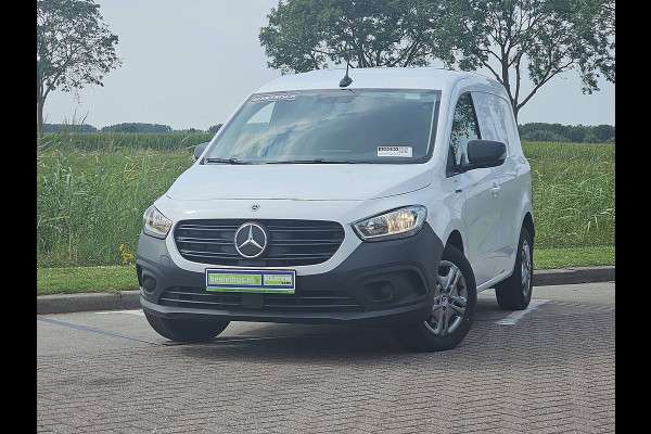 Mercedes-Benz eCitan 51kWh L1H1 Cruise control, Airco, Pdc, Carplay, Navi, Camera, Climate control, 51kWh, 290Km WLTP, Camera, 75kw-Snelladen, 3-Zits, Mbux, Trekhaak