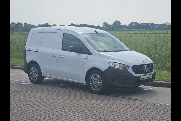 Mercedes-Benz eCitan 51kWh L1H1 Cruise control, Airco, Pdc, Carplay, Navi, Camera, Climate control, 51kWh, 290Km WLTP, Camera, 75kw-Snelladen, 3-Zits, Mbux, Trekhaak