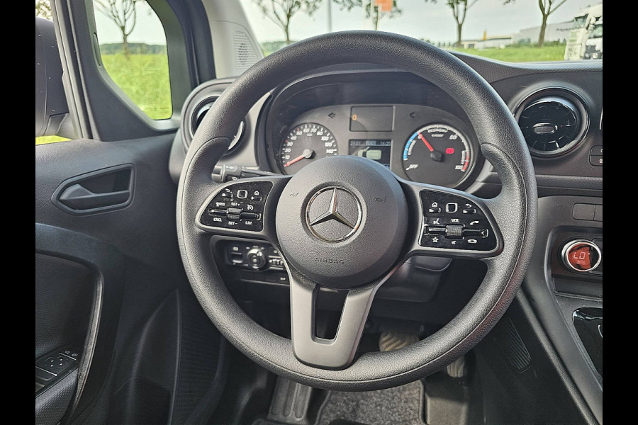 Mercedes-Benz eCitan 51kWh L1H1 Cruise control, Airco, Pdc, Carplay, Navi, Camera, Climate control, 51kWh, 290Km WLTP, Camera, 75kw-Snelladen, 3-Zits, Mbux, Trekhaak