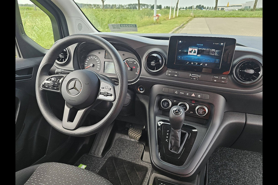 Mercedes-Benz eCitan 51kWh L1H1 Cruise control, Airco, Pdc, Carplay, Navi, Camera, Climate control, 51kWh, 290Km WLTP, Camera, 75kw-Snelladen, 3-Zits, Mbux, Trekhaak