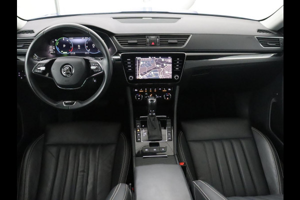 Škoda Superb Combi 1.4 TSI iV Laurin & Klement | SOH 95.8% | Trekhaak | Leder | Virtual Dashboard | Stoelverwarming | Memory | Virtual Dashboard | Park assist | Cruise control | Navigatie | Carplay |