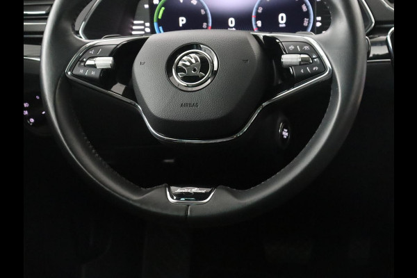 Škoda Superb Combi 1.4 TSI iV Laurin & Klement | SOH 95.8% | Trekhaak | Leder | Virtual Dashboard | Stoelverwarming | Memory | Virtual Dashboard | Park assist | Cruise control | Navigatie | Carplay |