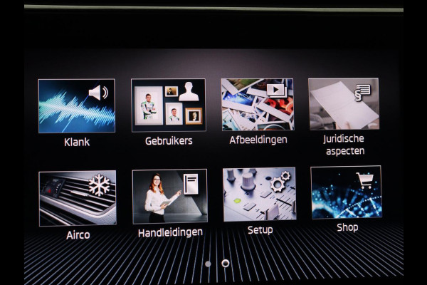 Škoda Superb Combi 1.4 TSI iV Laurin & Klement | SOH 95.8% | Trekhaak | Leder | Virtual Dashboard | Stoelverwarming | Memory | Virtual Dashboard | Park assist | Cruise control | Navigatie | Carplay |