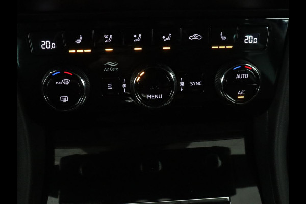 Škoda Superb Combi 1.4 TSI iV Laurin & Klement | SOH 95.8% | Trekhaak | Leder | Virtual Dashboard | Stoelverwarming | Memory | Virtual Dashboard | Park assist | Cruise control | Navigatie | Carplay |