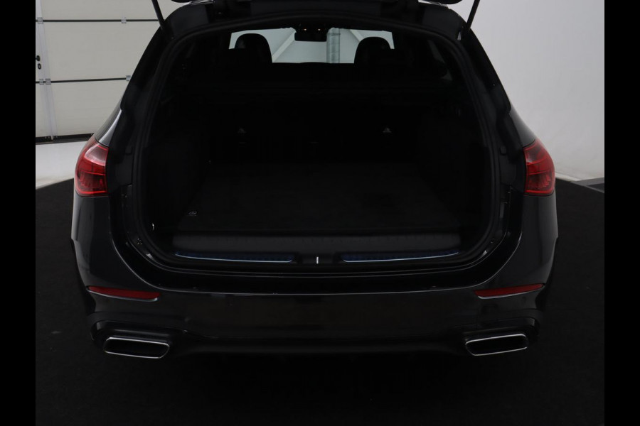 Mercedes-Benz C-Klasse 300e AMG-Line | SOH 97.7 | Leder/alcantara | Adaptive cruise | Memory | 360 camera | Sfeerverlichting | Burmester | Stoelverwarming | Full LED |