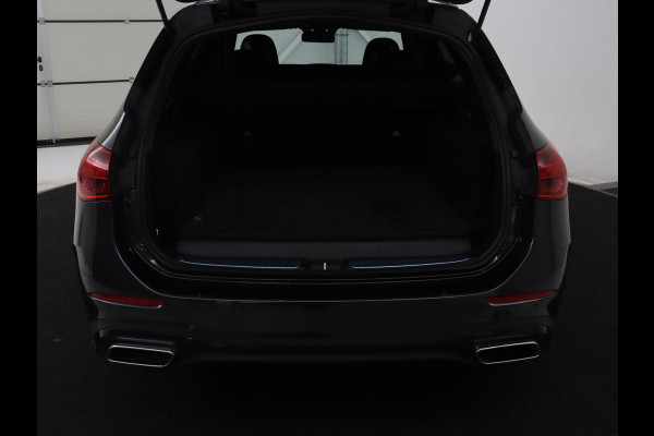 Mercedes-Benz C-Klasse 300e AMG-Line | SOH 97.7 | Leder/alcantara | Adaptive cruise | Memory | 360 camera | Sfeerverlichting | Burmester | Stoelverwarming | Full LED |