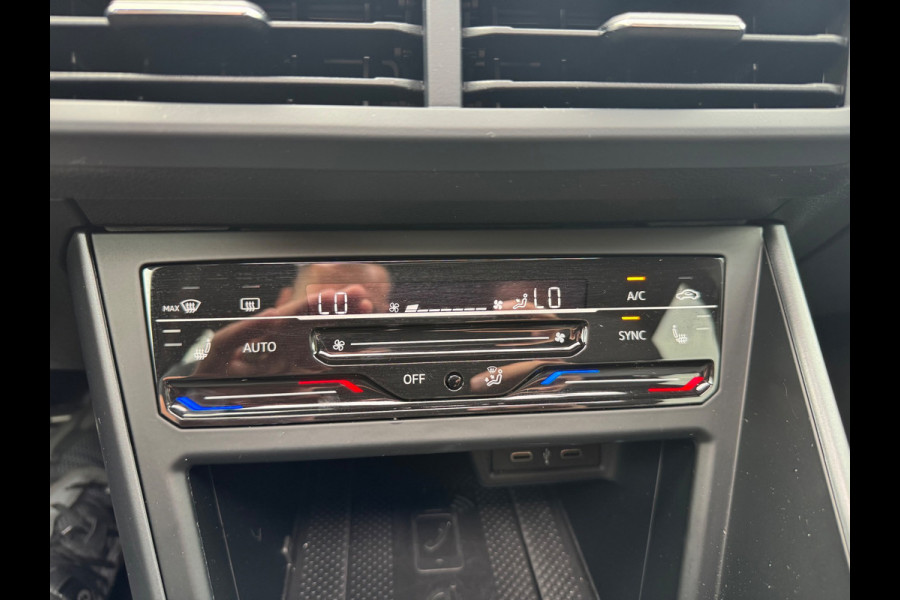 Volkswagen Taigo 1.5 TSI 2X R-Line DSG Panorama Camera Virtual Navi