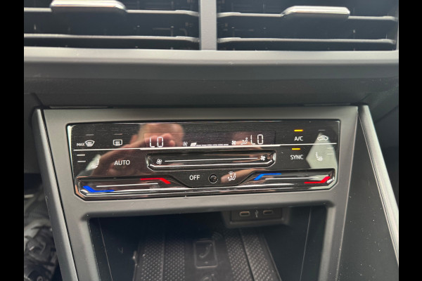 Volkswagen Taigo 1.5 TSI 2X R-Line DSG Panorama Camera Virtual Navi