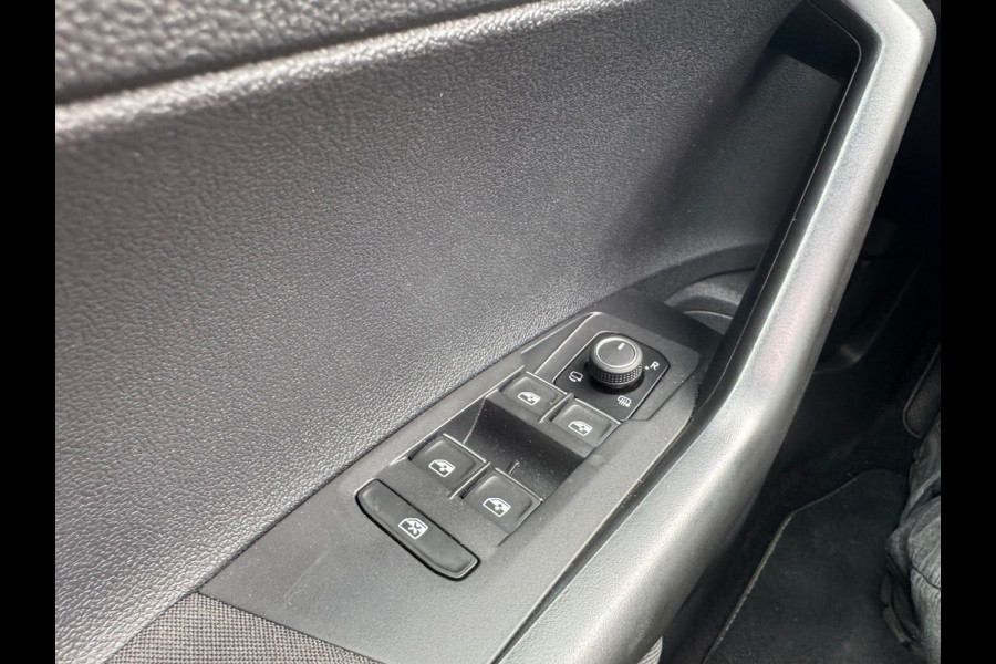 Volkswagen Taigo 1.5 TSI 2X R-Line DSG Panorama Camera Virtual Navi