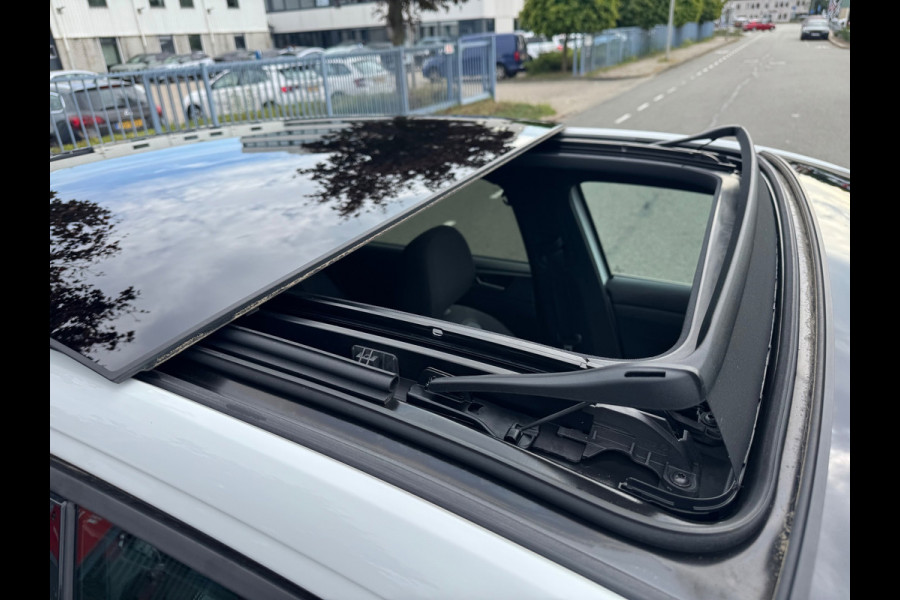 Volkswagen Taigo 1.5 TSI 2X R-Line DSG Panorama Camera Virtual Navi