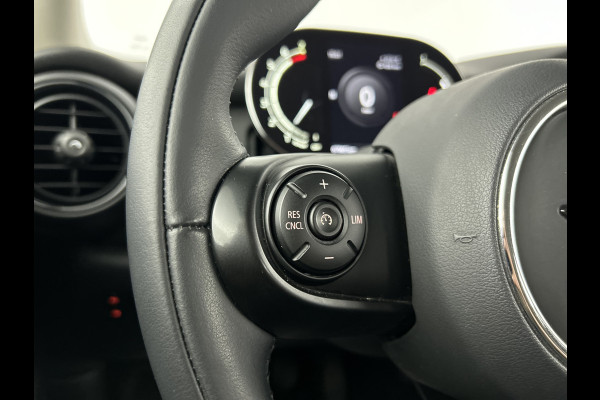 MINI 3-deurs 1.5 Classic Facelift Digital Cockpit/Carplay/Navi/Keyless entry/Park.sens