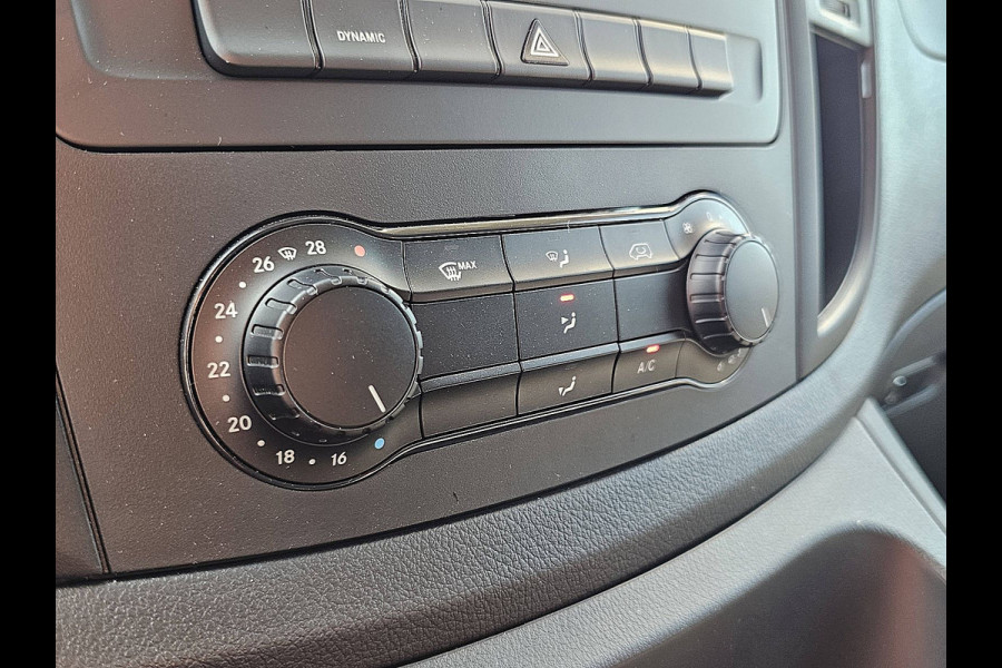 Mercedes-Benz eVito eVito 112 L3 60 kWh Cruise control, Airco, Pdc, Carplay, Camera, Climate control, Stoelverwarming, 280KM WLTP, 80kw-snelladen