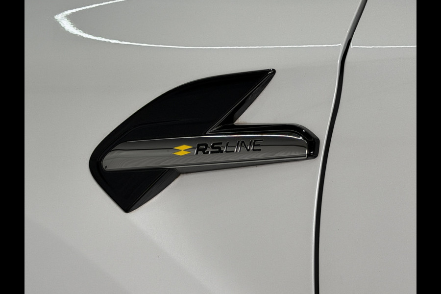 Renault Captur 1.6 E-Tech 160 R.S. Line | Groot Navi | 18" | Stoelverwarming | Camera | PDC V+A |
