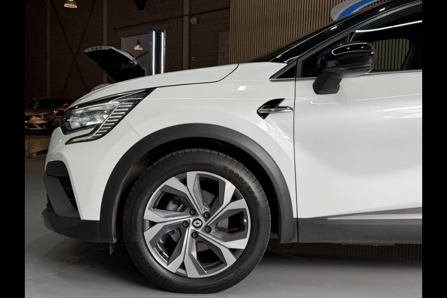 Renault Captur 1.6 E-Tech 160 R.S. Line | Groot Navi | 18" | Stoelverwarming | Camera | PDC V+A |