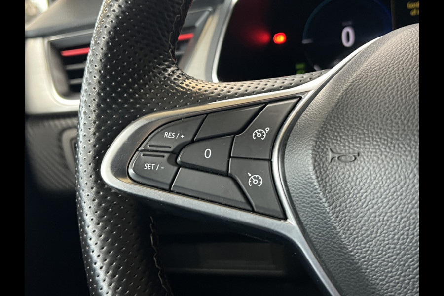 Renault Captur 1.6 E-Tech 160 R.S. Line | Groot Navi | 18" | Stoelverwarming | Camera | PDC V+A |