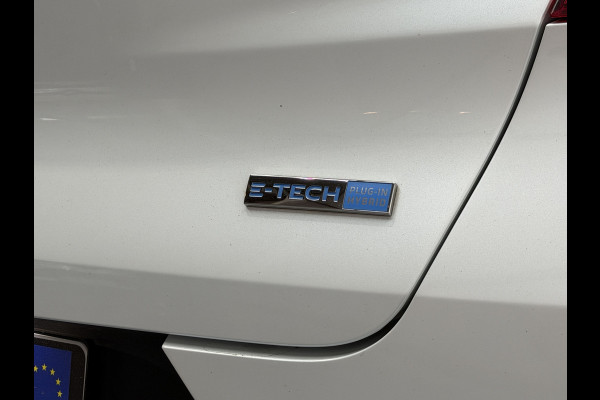 Renault Captur 1.6 E-Tech 160 R.S. Line | Groot Navi | 18" | Stoelverwarming | Camera | PDC V+A |