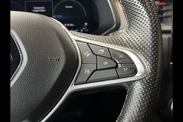 Renault Captur 1.6 E-Tech 160 R.S. Line | Groot Navi | 18" | Stoelverwarming | Camera | PDC V+A |