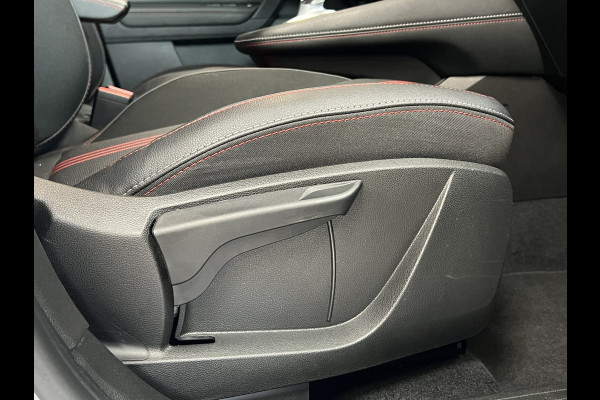 Renault Captur 1.6 E-Tech 160 R.S. Line | Groot Navi | 18" | Stoelverwarming | Camera | PDC V+A |