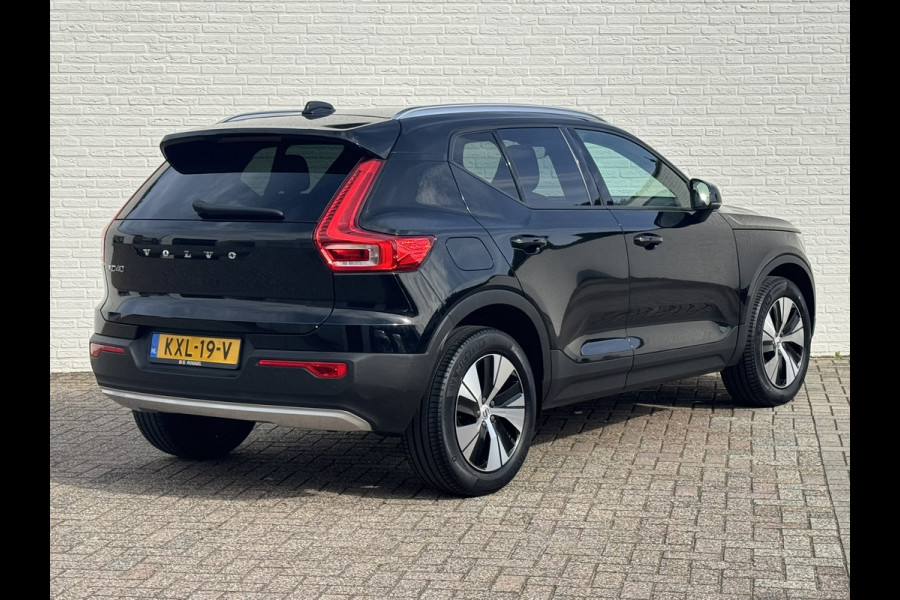 Volvo XC40 1.5 T2 Momentum Core Achteruitrijcamera Carplay Adaptive Cruise Climate Control Stoel en Stuurverwarming