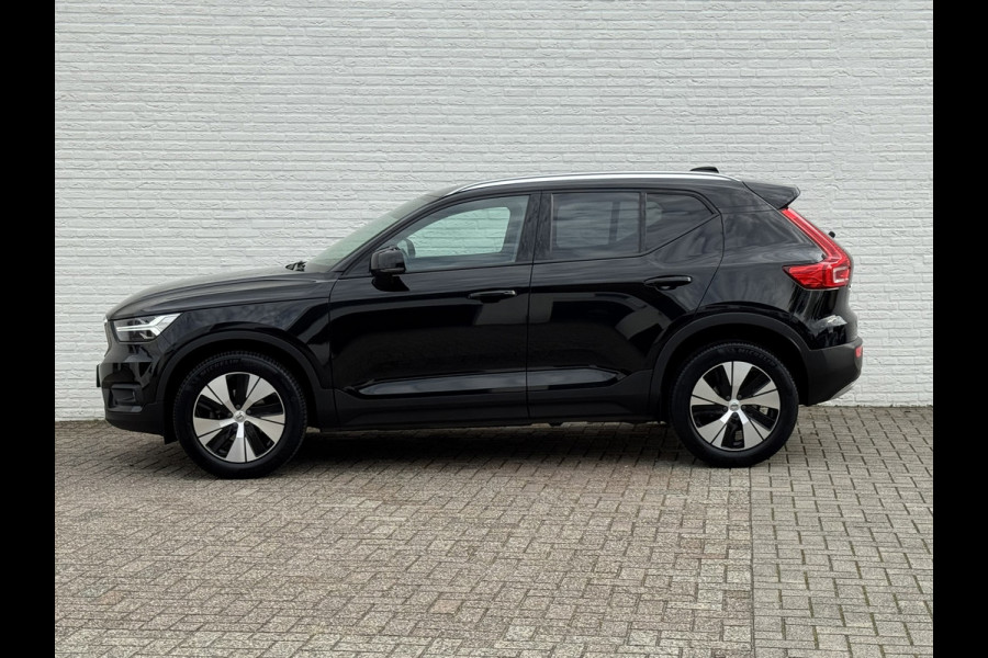 Volvo XC40 1.5 T2 Momentum Core Achteruitrijcamera Carplay Adaptive Cruise Climate Control Stoel en Stuurverwarming