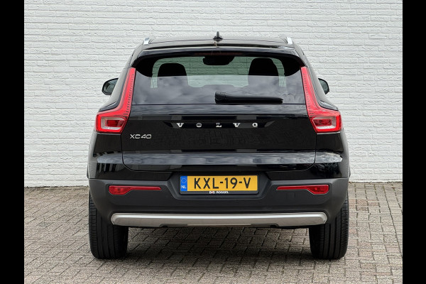 Volvo XC40 1.5 T2 Momentum Core Achteruitrijcamera Carplay Adaptive Cruise Climate Control Stoel en Stuurverwarming