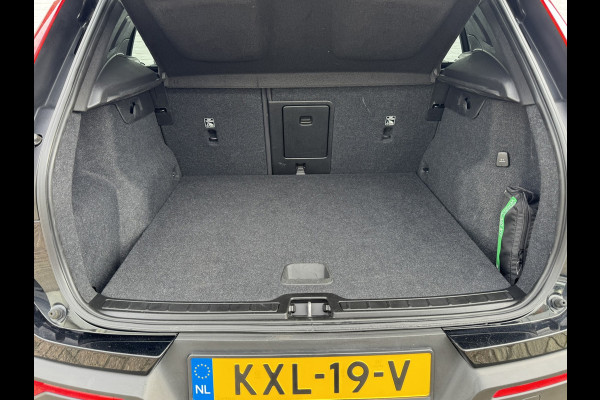 Volvo XC40 1.5 T2 Momentum Core Achteruitrijcamera Carplay Adaptive Cruise Climate Control Stoel en Stuurverwarming