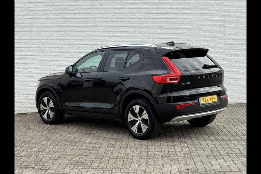 Volvo XC40 1.5 T2 Momentum Core Achteruitrijcamera Carplay Adaptive Cruise Climate Control Stoel en Stuurverwarming