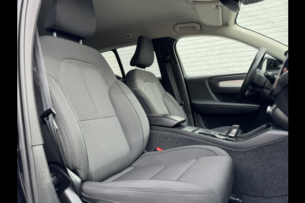 Volvo XC40 1.5 T2 Momentum Core Achteruitrijcamera Carplay Adaptive Cruise Climate Control Stoel en Stuurverwarming