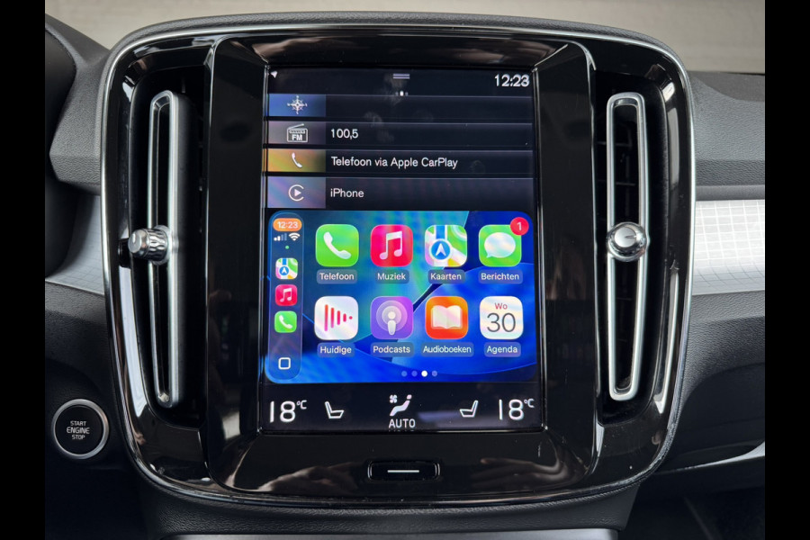Volvo XC40 1.5 T2 Momentum Core Achteruitrijcamera Carplay Adaptive Cruise Climate Control Stoel en Stuurverwarming