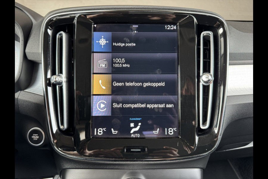 Volvo XC40 1.5 T2 Momentum Core Achteruitrijcamera Carplay Adaptive Cruise Climate Control Stoel en Stuurverwarming