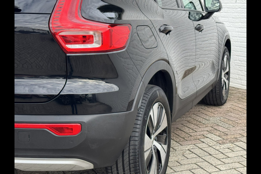 Volvo XC40 1.5 T2 Momentum Core Achteruitrijcamera Carplay Adaptive Cruise Climate Control Stoel en Stuurverwarming