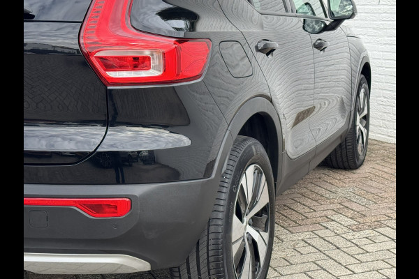 Volvo XC40 1.5 T2 Momentum Core Achteruitrijcamera Carplay Adaptive Cruise Climate Control Stoel en Stuurverwarming