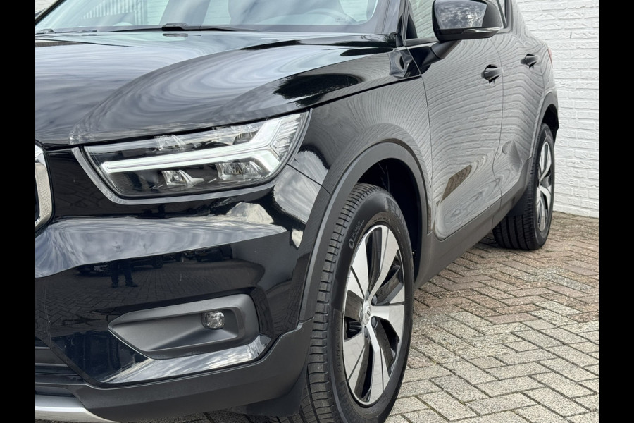 Volvo XC40 1.5 T2 Momentum Core Achteruitrijcamera Carplay Adaptive Cruise Climate Control Stoel en Stuurverwarming