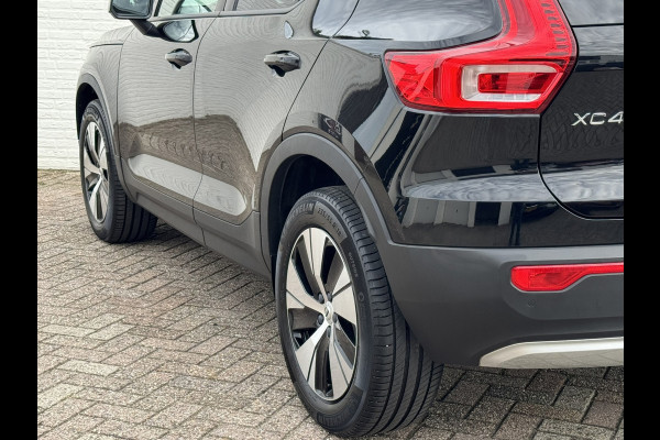 Volvo XC40 1.5 T2 Momentum Core Achteruitrijcamera Carplay Adaptive Cruise Climate Control Stoel en Stuurverwarming