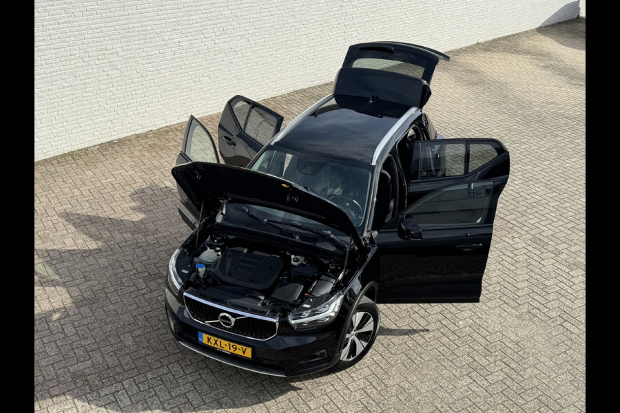 Volvo XC40 1.5 T2 Momentum Core Achteruitrijcamera Carplay Adaptive Cruise Climate Control Stoel en Stuurverwarming